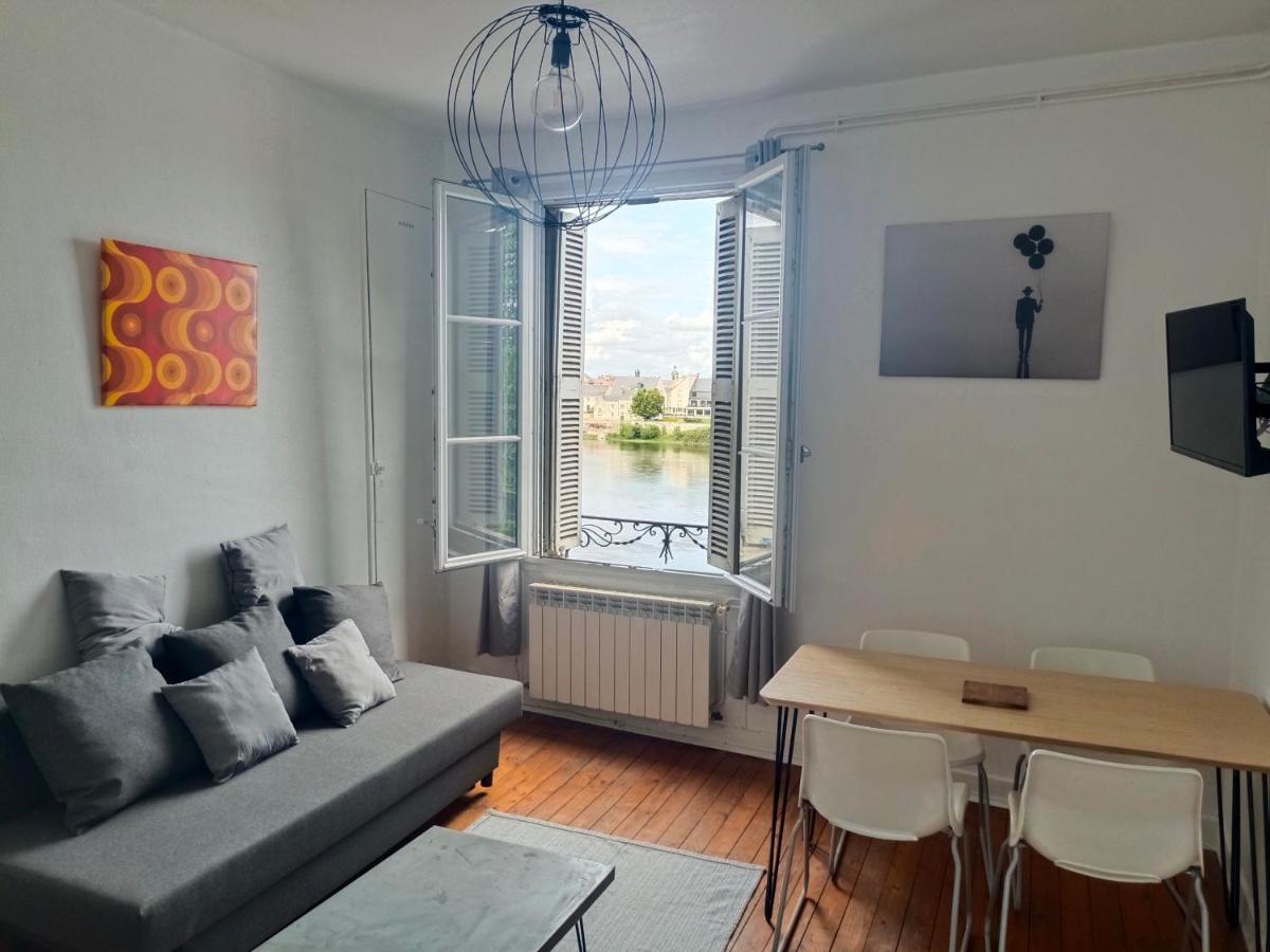 T2 Vue Sur Loire Local Velo Apartment Сомюр Екстериор снимка